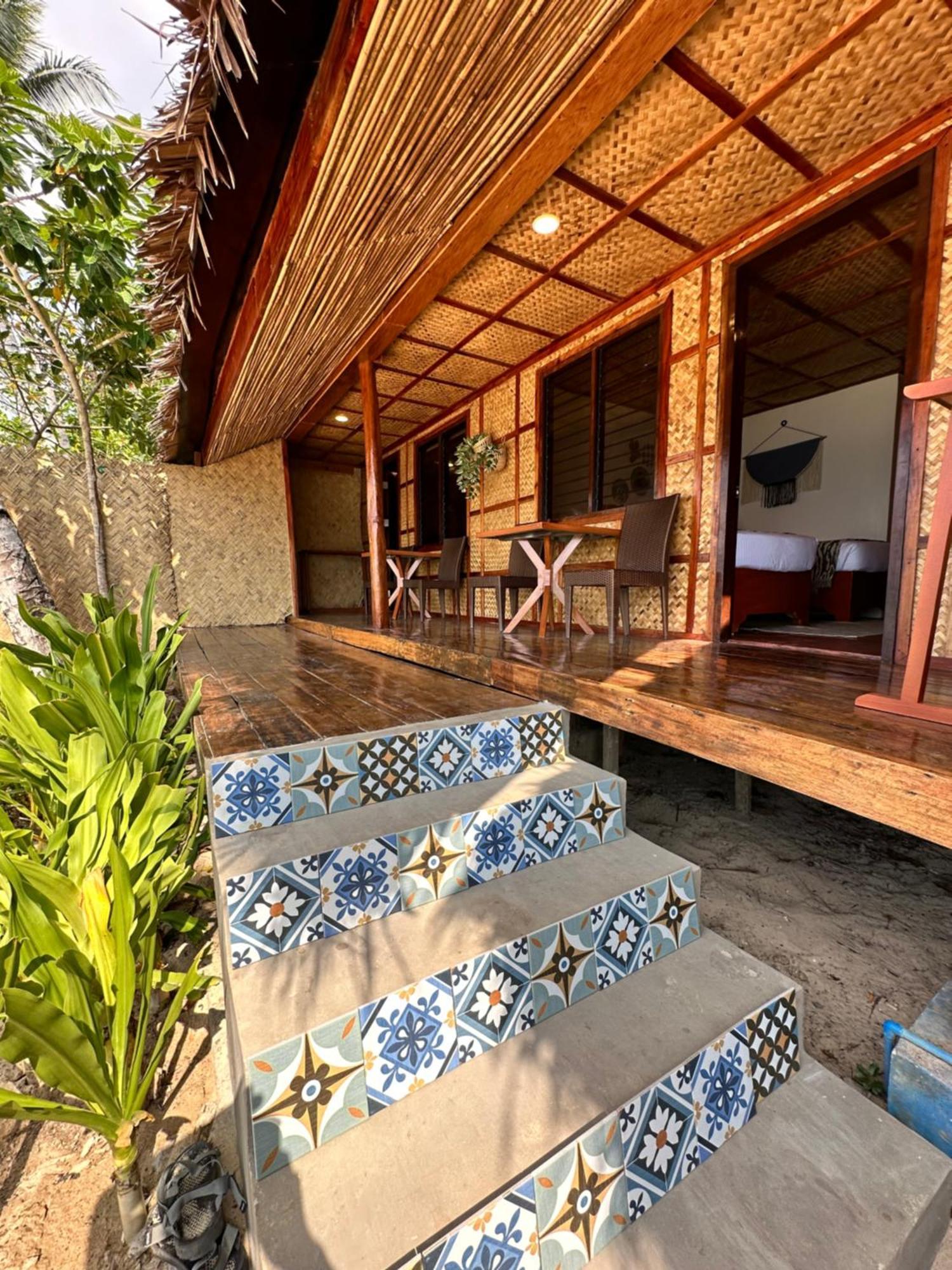 Beach Huts El Nido Bed and Breakfast Exterior foto